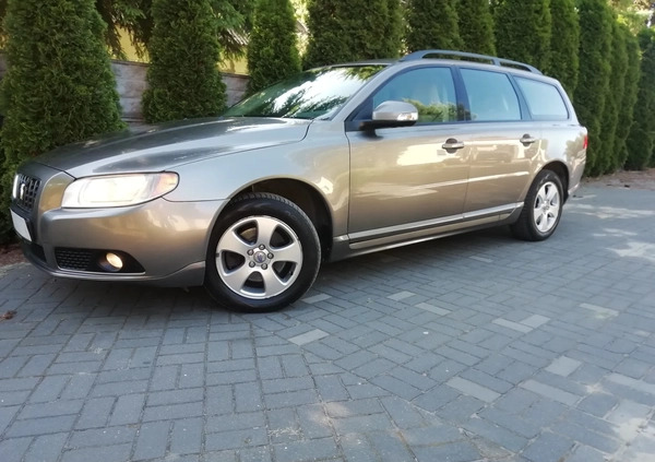 Volvo V70 cena 19450 przebieg: 294350, rok produkcji 2008 z Płońsk małe 277